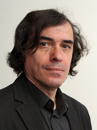 Portrait image of Mircea Cărtărescu