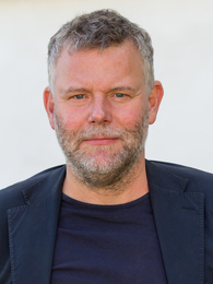 Portrait image of Arne Dahl